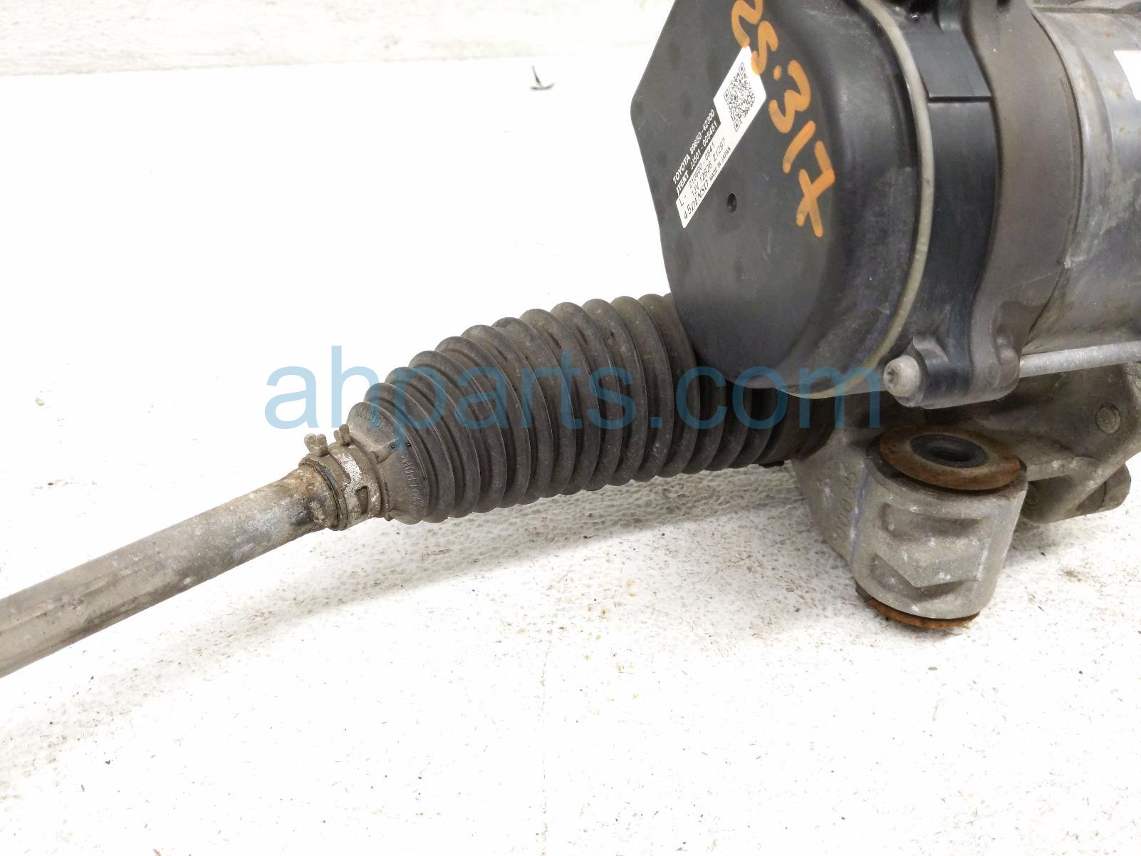2019 Toyota Rav 4 And / Gear Box Power Steering Rack & Pinion 44250 0R050 Replacement 2019 Toyota Rav 4 And / Gear Box Power Steering Rack & Pinion 44250 0R050 Replacement thumbnail