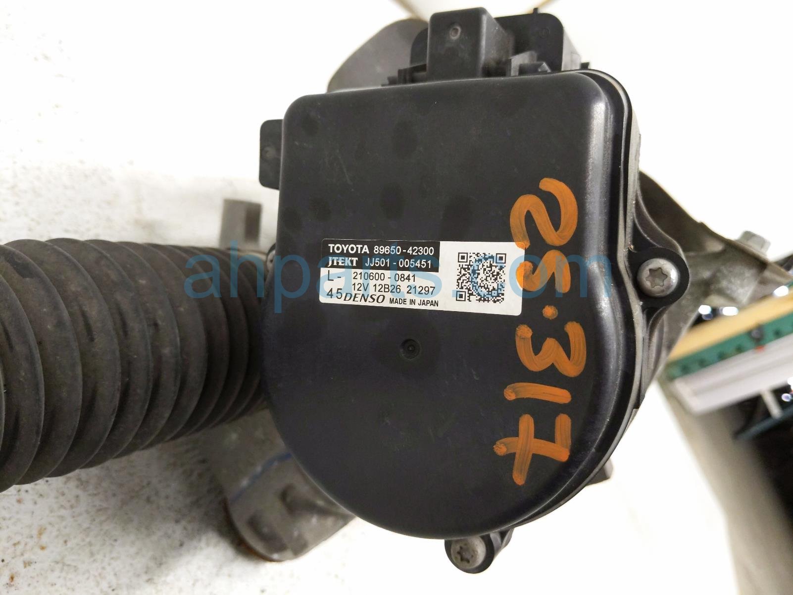 2019 Toyota Rav 4 And / Gear Box Power Steering Rack & Pinion 44250 0R050 Replacement 2019 Toyota Rav 4 And / Gear Box Power Steering Rack & Pinion 44250 0R050 Replacement thumbnail