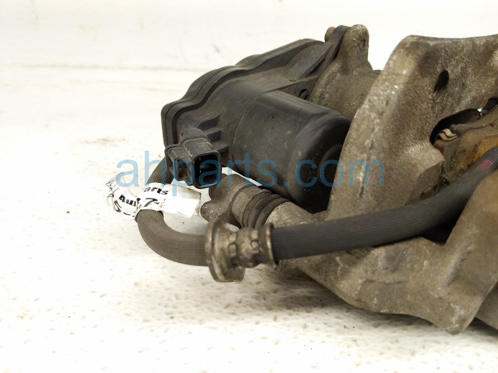 2019 Toyota Rav 4 Rear Passenger Brake Caliper 46310 33010 Replacement 2019 Toyota Rav 4 Rear Passenger Brake Caliper 46310 33010 Replacement thumbnail