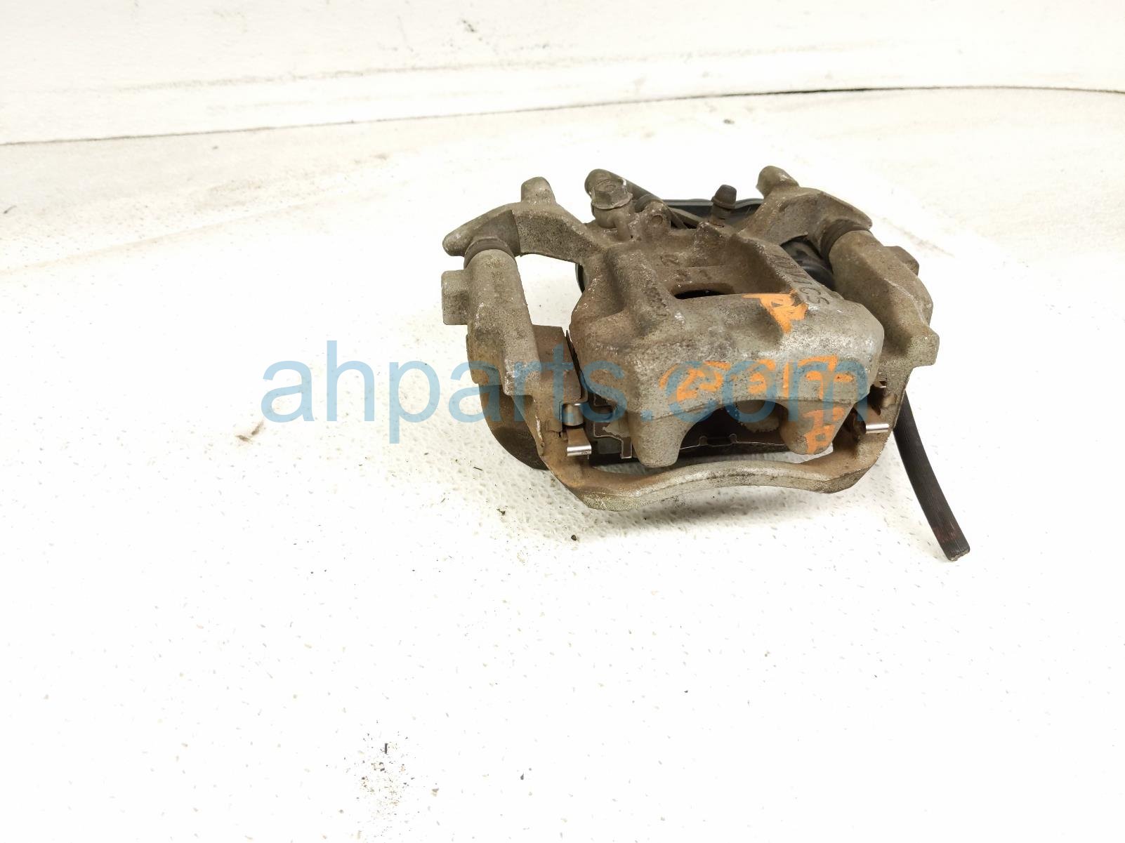 2019 Toyota Rav 4 Rear Passenger Brake Caliper 46310 33010 Replacement 2019 Toyota Rav 4 Rear Passenger Brake Caliper 46310 33010 Replacement thumbnail