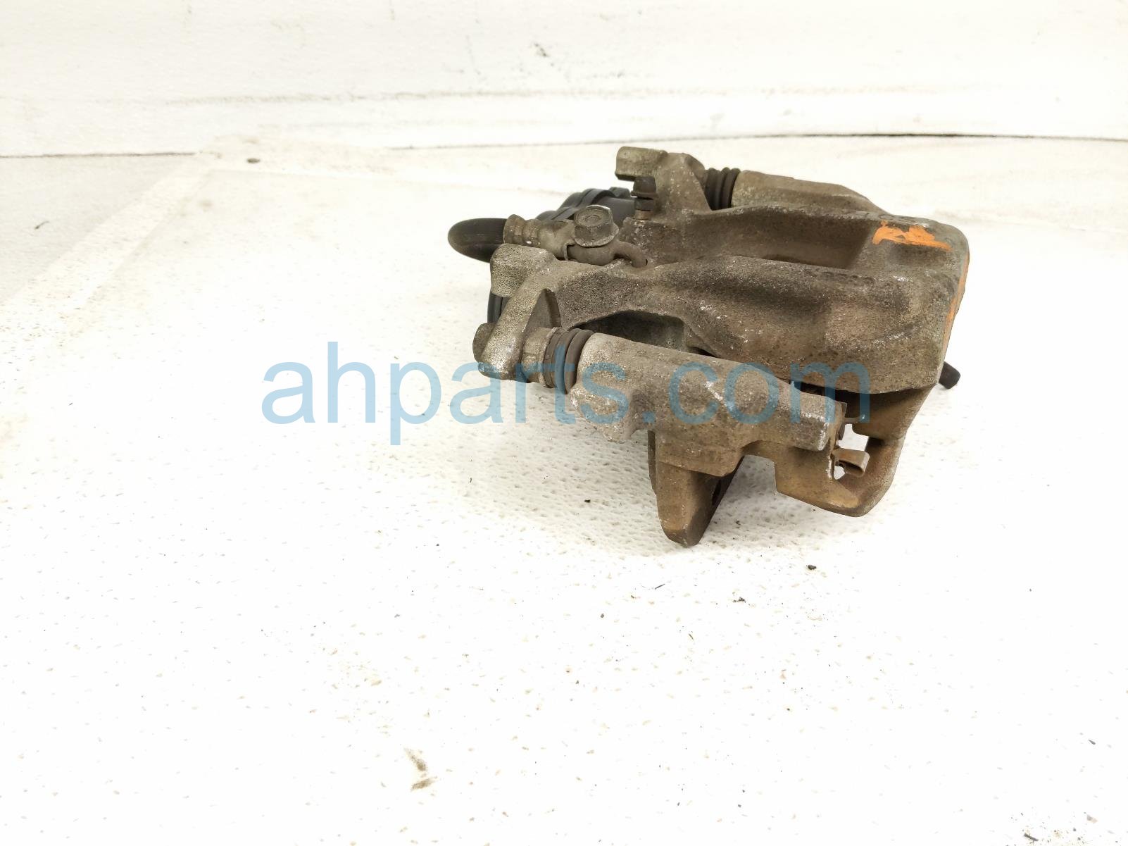 2019 Toyota Rav 4 Rear Passenger Brake Caliper 46310 33010 Replacement 2019 Toyota Rav 4 Rear Passenger Brake Caliper 46310 33010 Replacement thumbnail