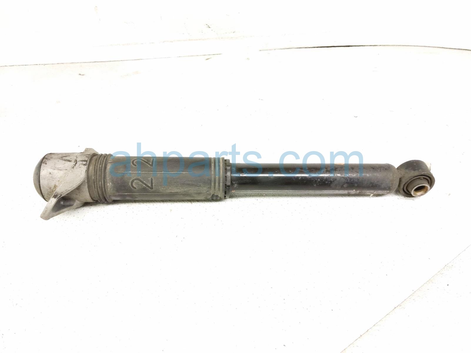 Toyota RR/LH SHOCK ABSORBER Toyota RR/LH SHOCK ABSORBER