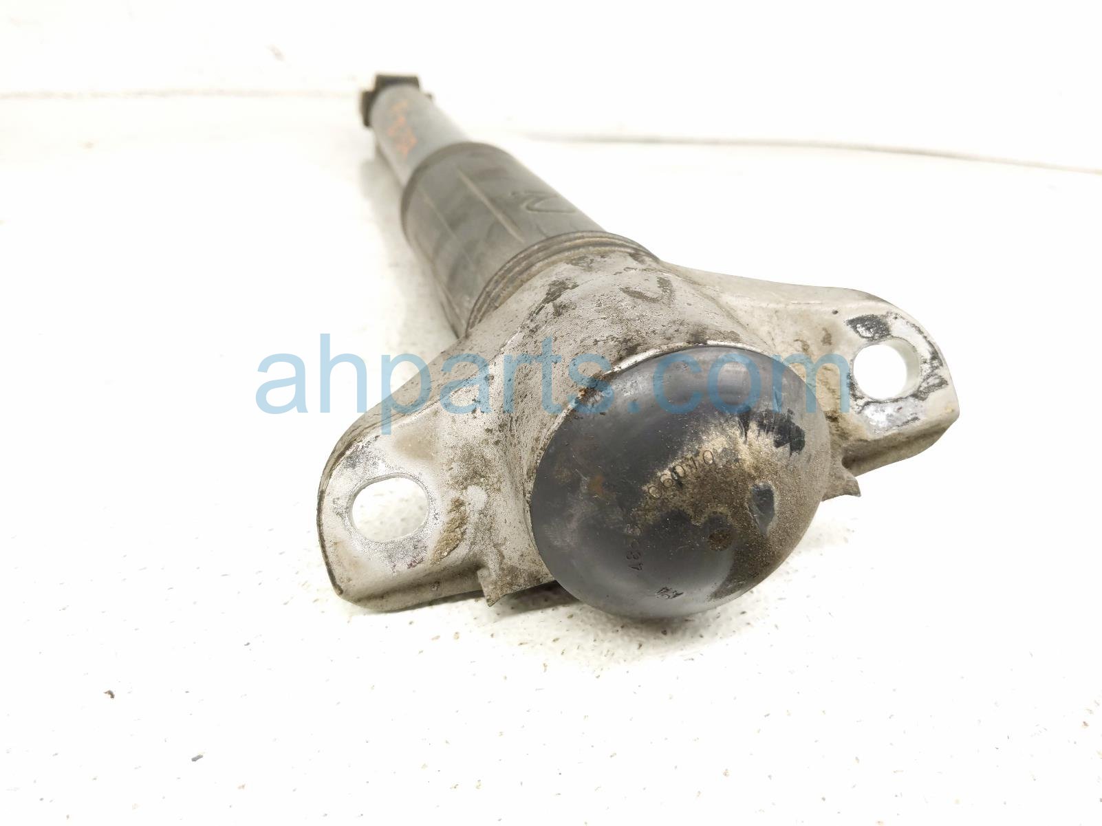 2019 Toyota Rav 4 Strut / Spring / Rear Driver Shock Absorber 48530 8Z094 Replacement 2019 Toyota Rav 4 Strut / Spring / Rear Driver Shock Absorber 48530 8Z094 Replacement thumbnail