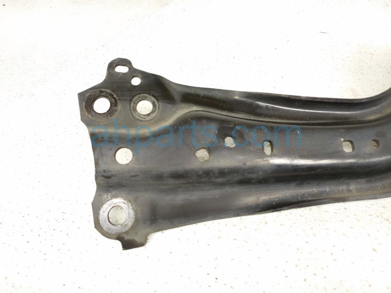 2019 Toyota Rav 4 Rear Driver Trailing Lower Control Arm* 48780 0R040 Replacement 2019 Toyota Rav 4 Rear Driver Trailing Lower Control Arm* 48780 0R040 Replacement thumbnail