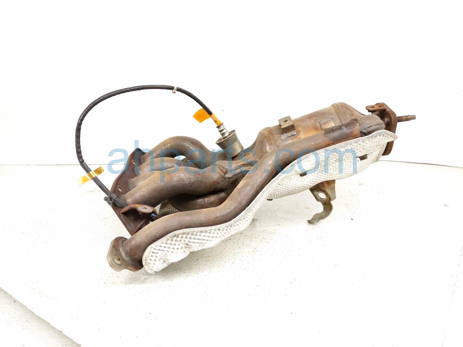 $225 Toyota EXHAUST MANIFOLD