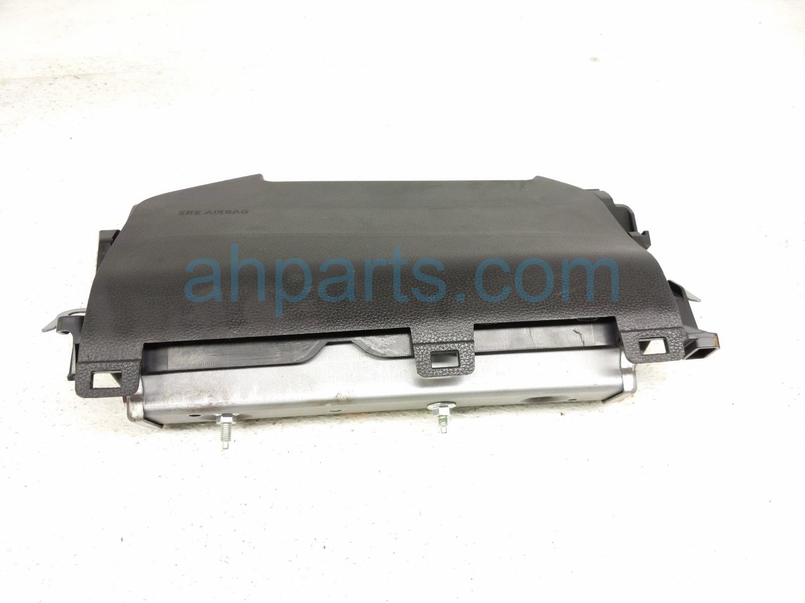 Toyota DRIVER KNEE AIR BAG Toyota DRIVER KNEE AIR BAG