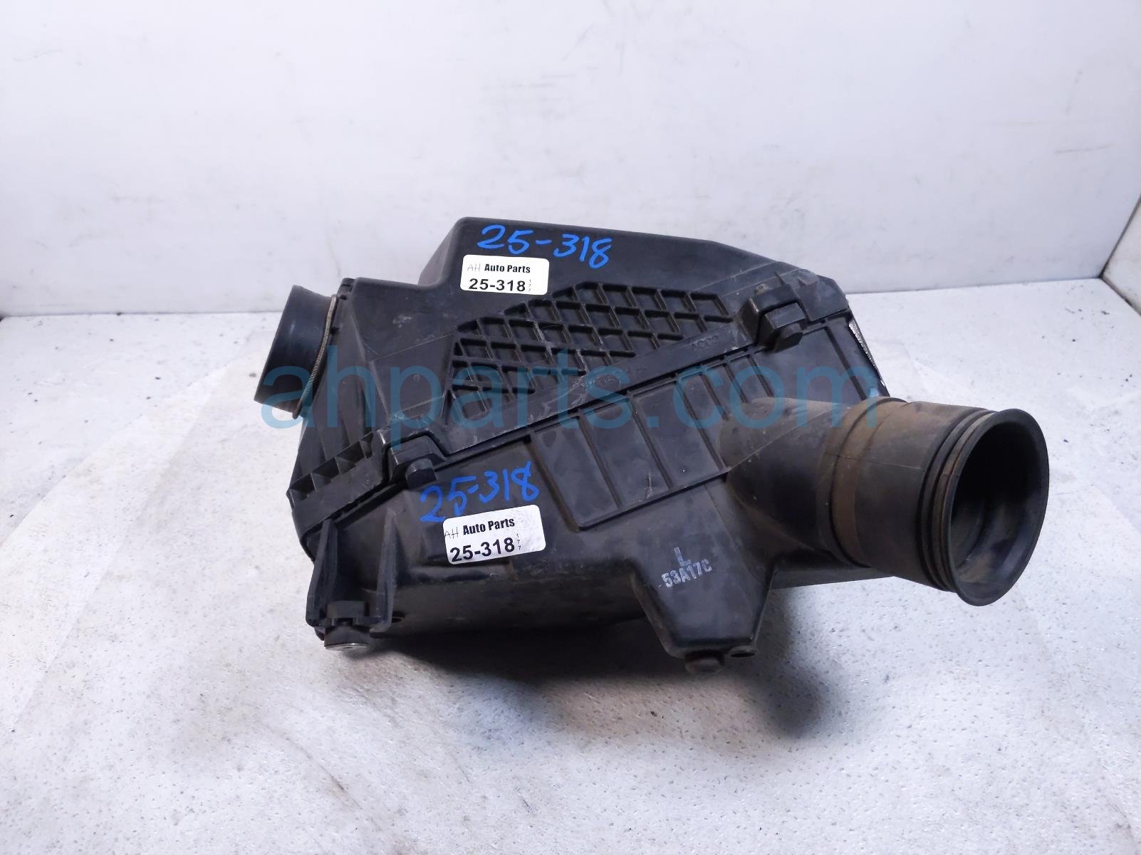 Honda AIR CLEANER INTAKE BOX