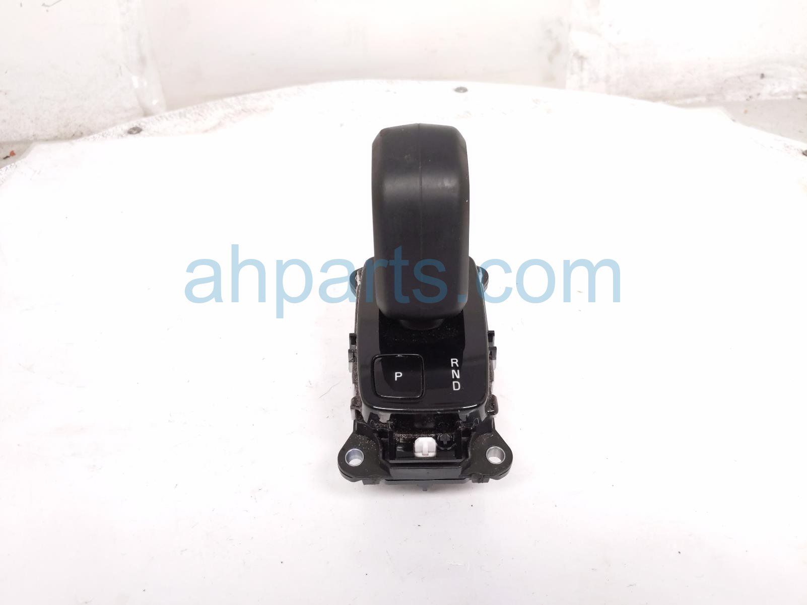 Volvo A/T FLOOR SHIFTER W/KNOB ASSY -2.0T