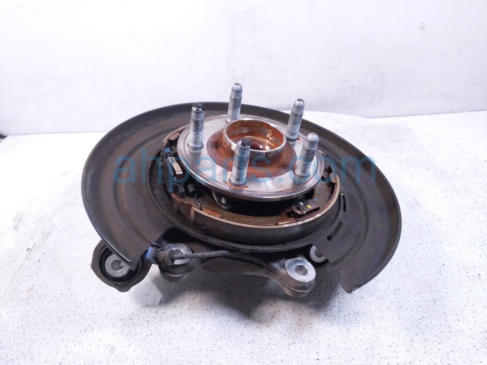 $125 Cadillac RR/RH SPINDLE KNUCKLE HUB