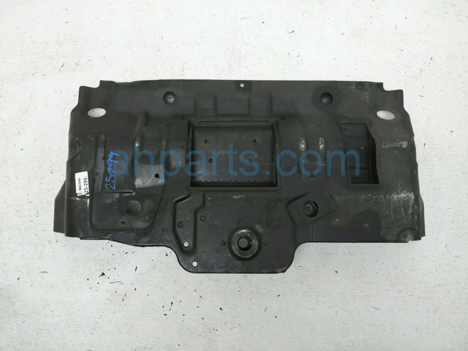 Toyota FRONT UNDER COVER SPLASH SHIELD