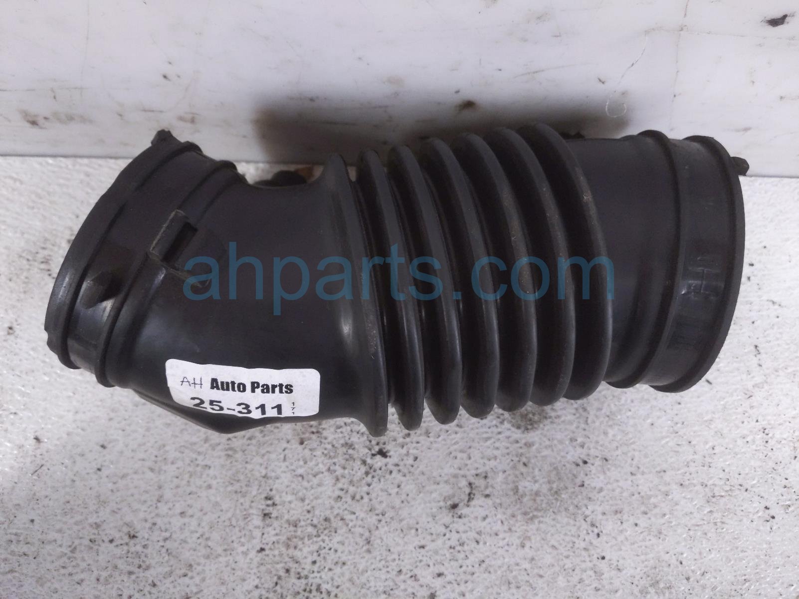 $25 Honda AIR CLEANER AIR FLOW TUBE