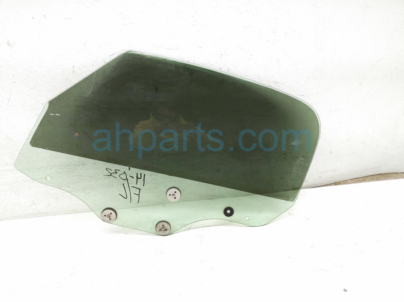 $175 Honda FR/LH DOOR GLASS WINDOW