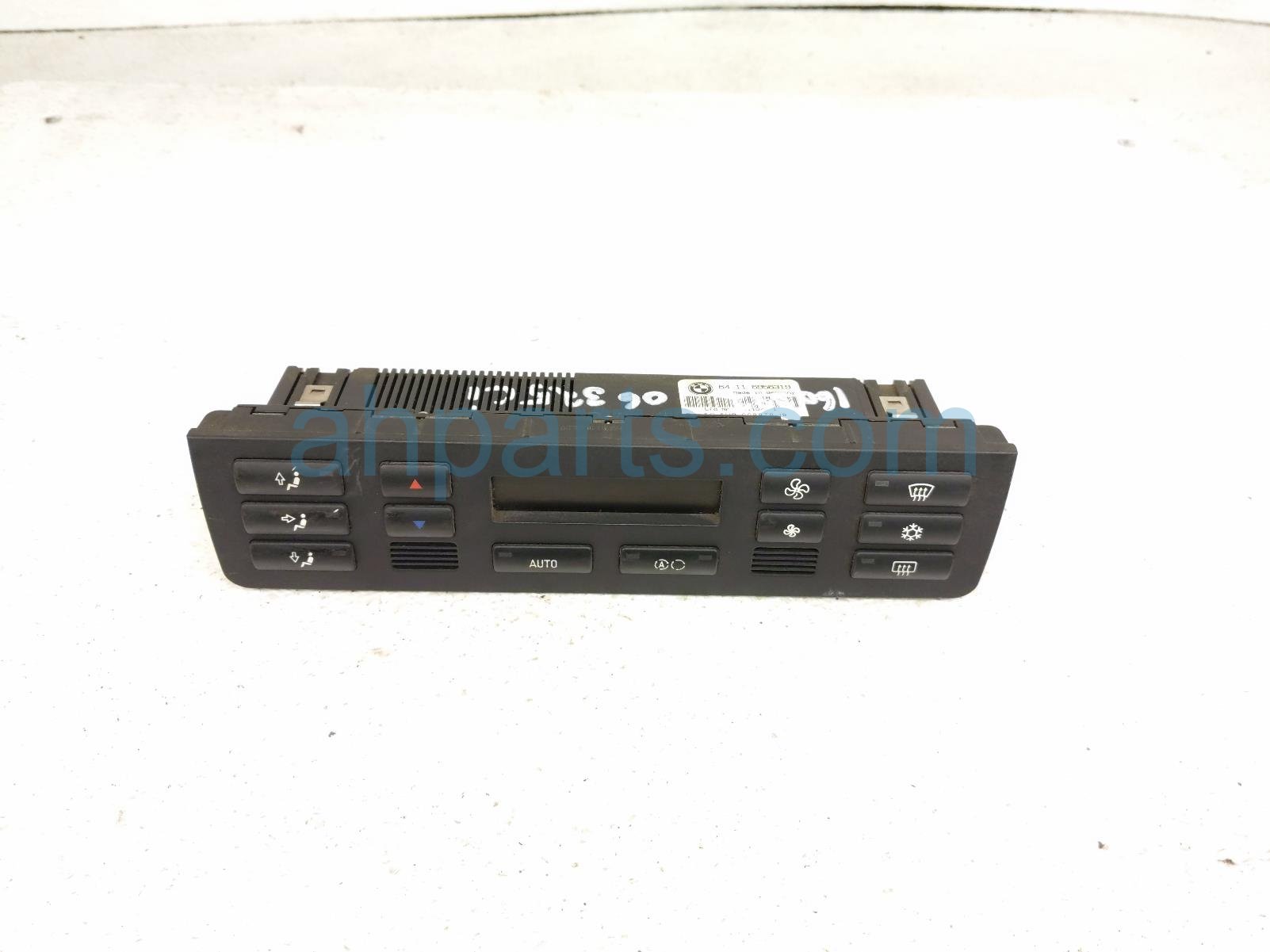 $35 BMW A/C CLIMATE CONTROL(ON DASH)