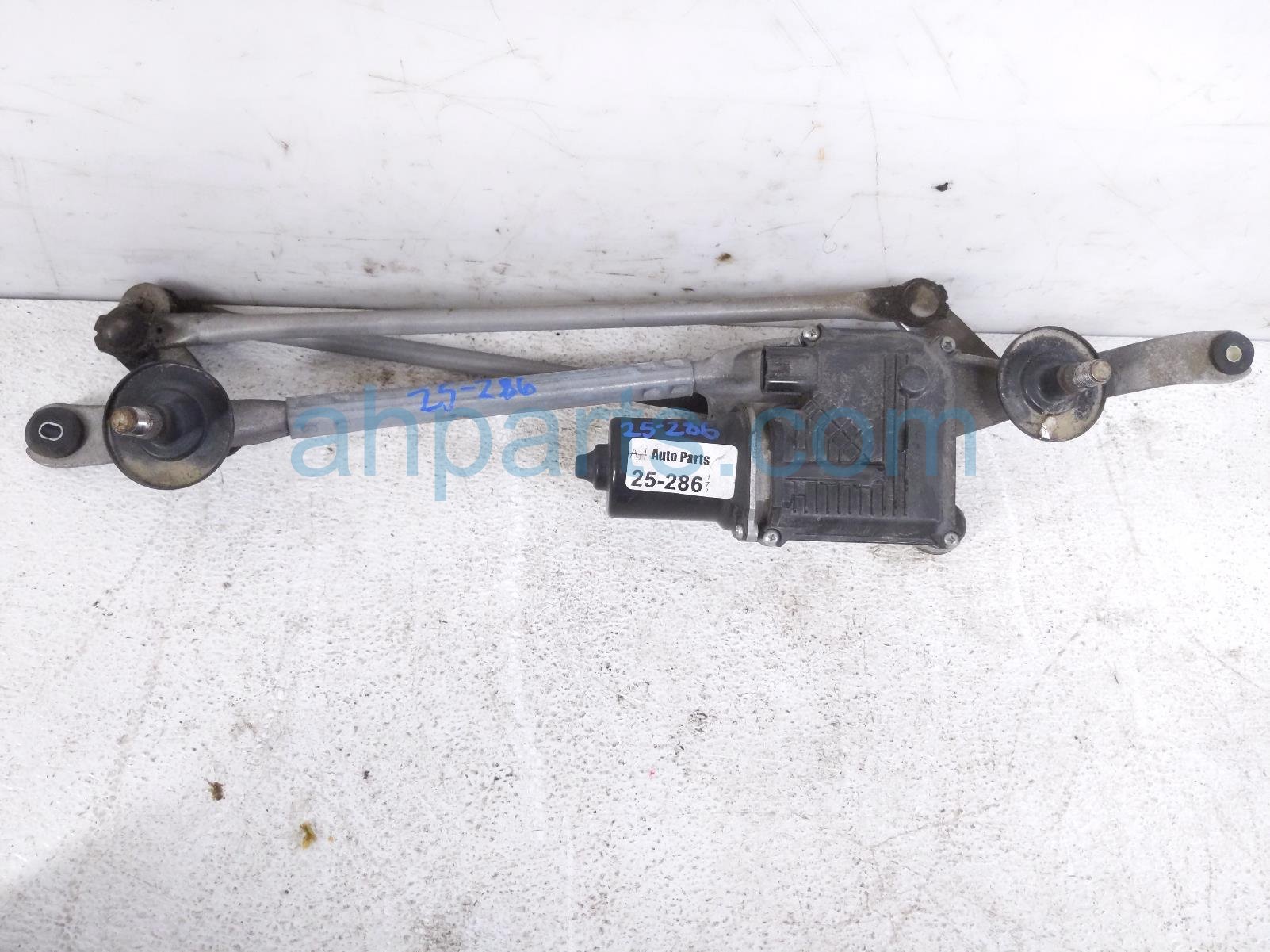 Honda FRT WINDSHIELD WIPER MOTOR & LINKAGE