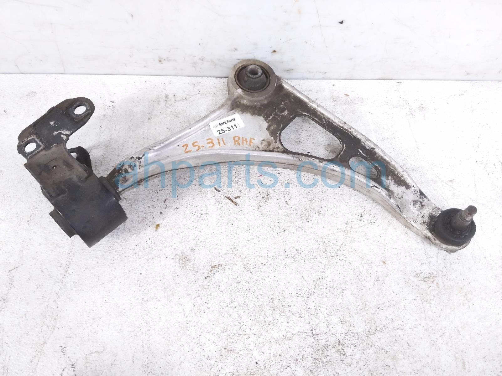 Honda FR/RH LOWER CONTROL ARM