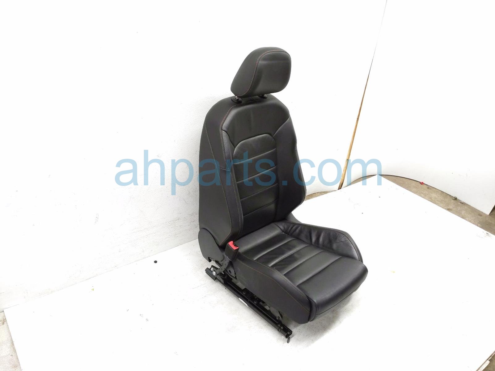 2018 Volkswagen Golf Gti Front Driver Seat Black W/ Airbag 5GM 881 805 AN BKV Replacement 2018 Volkswagen Golf Gti Front Driver Seat Black W/ Airbag 5GM 881 805 AN BKV Replacement thumbnail