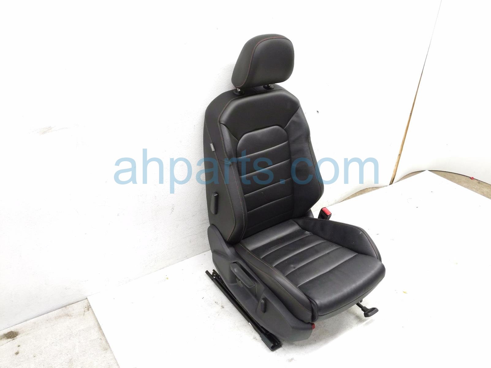 2018 Volkswagen Golf Gti Front Passenger Seat Black W/ Airbag 5GM 881 406 AB BKV Replacement 2018 Volkswagen Golf Gti Front Passenger Seat Black W/ Airbag 5GM 881 406 AB BKV Replacement thumbnail