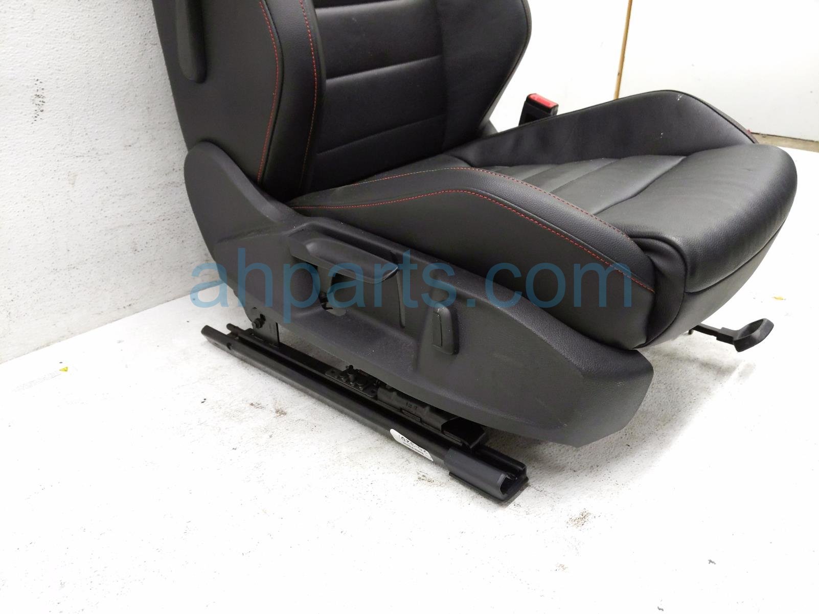 2018 Volkswagen Golf Gti Front Passenger Seat Black W/ Airbag 5GM 881 406 AB BKV Replacement 2018 Volkswagen Golf Gti Front Passenger Seat Black W/ Airbag 5GM 881 406 AB BKV Replacement thumbnail