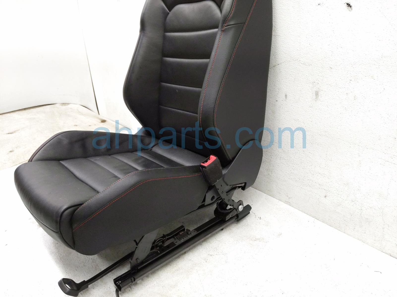 2018 Volkswagen Golf Gti Front Passenger Seat Black W/ Airbag 5GM 881 406 AB BKV Replacement 2018 Volkswagen Golf Gti Front Passenger Seat Black W/ Airbag 5GM 881 406 AB BKV Replacement thumbnail