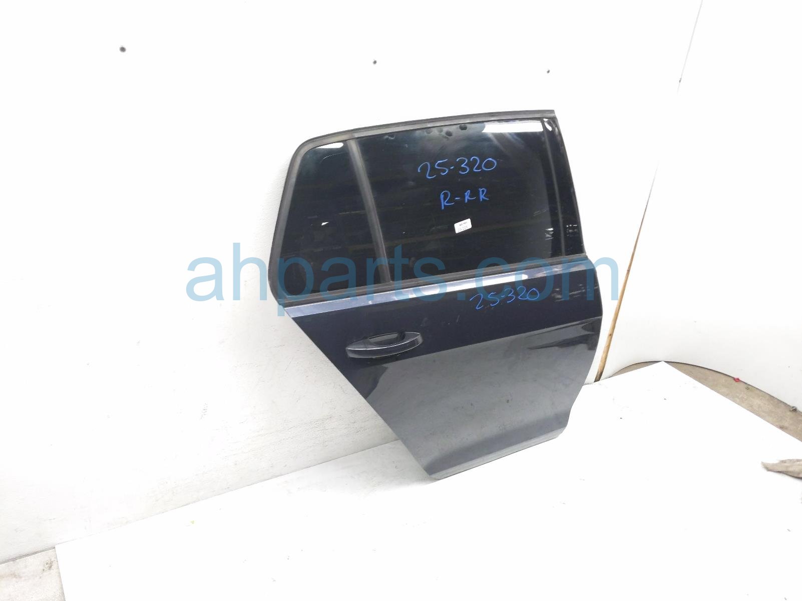 2018 Volkswagen Golf Gti Rear Passenger Door Grey No Inside Trim 5GM 833 056 C Replacement 2018 Volkswagen Golf Gti Rear Passenger Door Grey No Inside Trim 5GM 833 056 C Replacement thumbnail