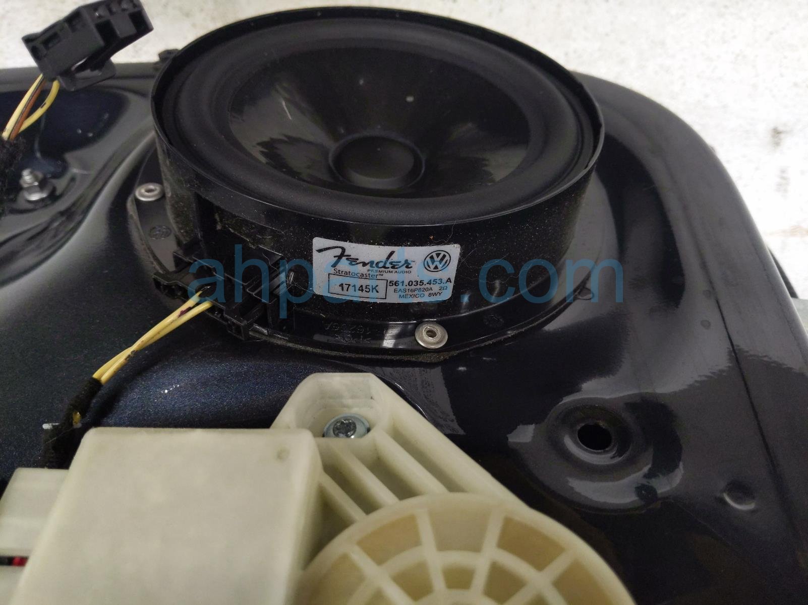 2018 Volkswagen Golf Gti Rear Passenger Door Grey No Inside Trim 5GM 833 056 C Replacement 2018 Volkswagen Golf Gti Rear Passenger Door Grey No Inside Trim 5GM 833 056 C Replacement thumbnail