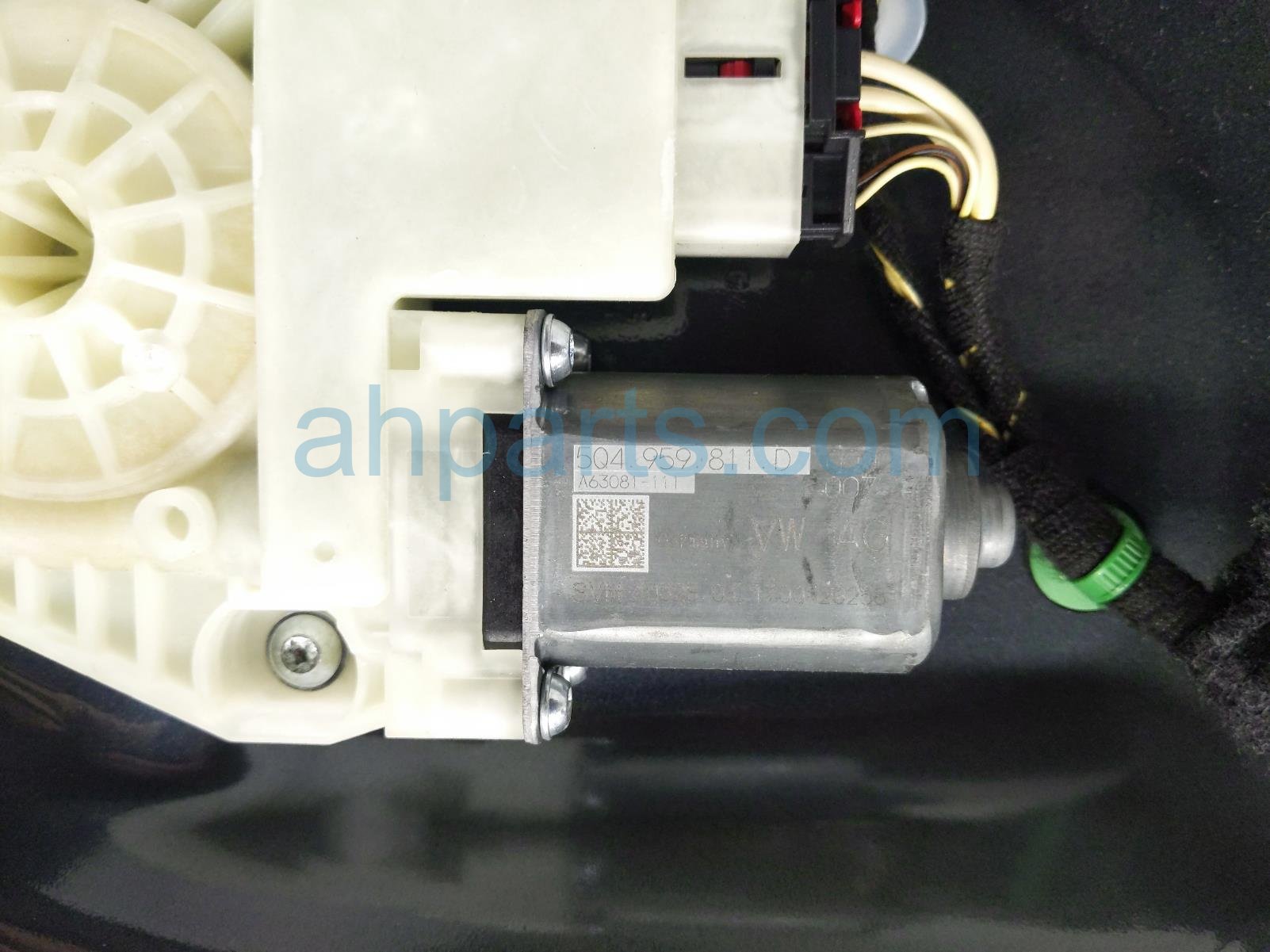 2018 Volkswagen Golf Gti Rear Driver Door Grey No Inside Trim 5GM 833 055 C Replacement 2018 Volkswagen Golf Gti Rear Driver Door Grey No Inside Trim 5GM 833 055 C Replacement thumbnail