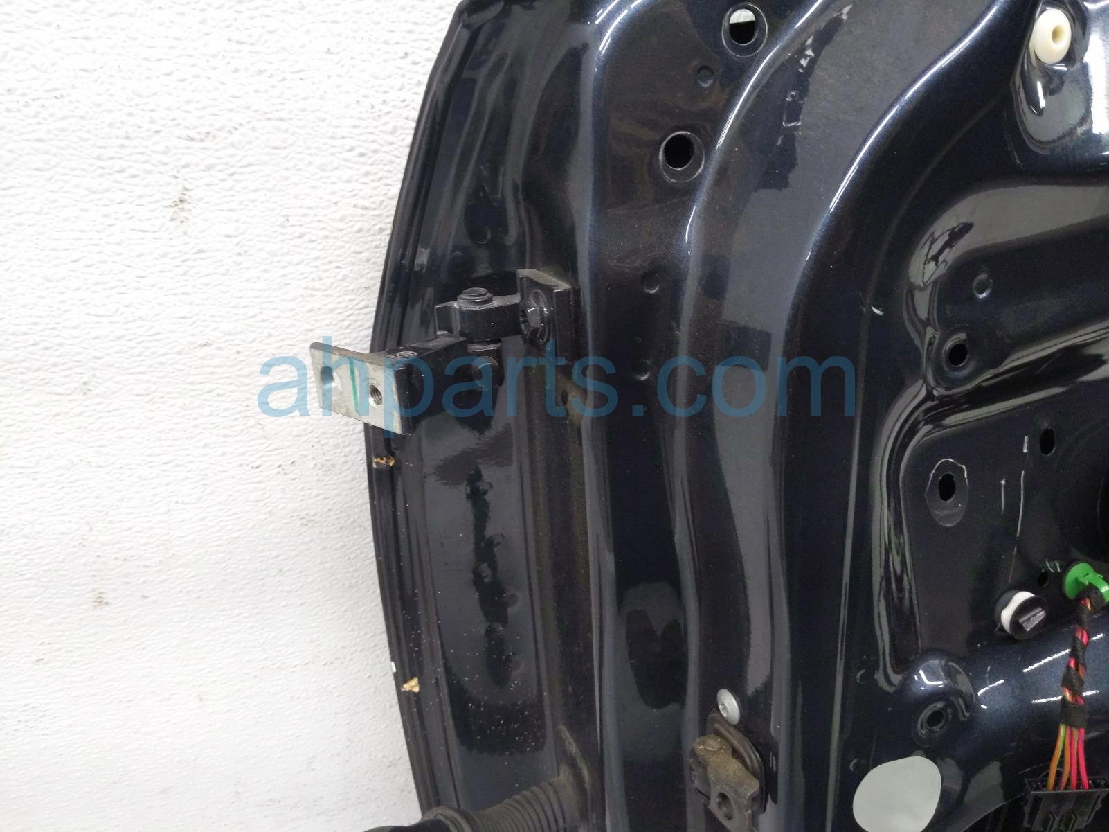 2018 Volkswagen Golf Gti Front Passenger Door Grey No Mirror/trim 5G4 831 056 AN Replacement 2018 Volkswagen Golf Gti Front Passenger Door Grey No Mirror/trim 5G4 831 056 AN Replacement thumbnail