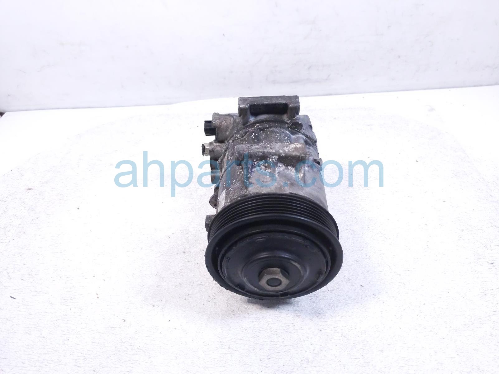 $60 Toyota AC PUMP / COMPRESSOR