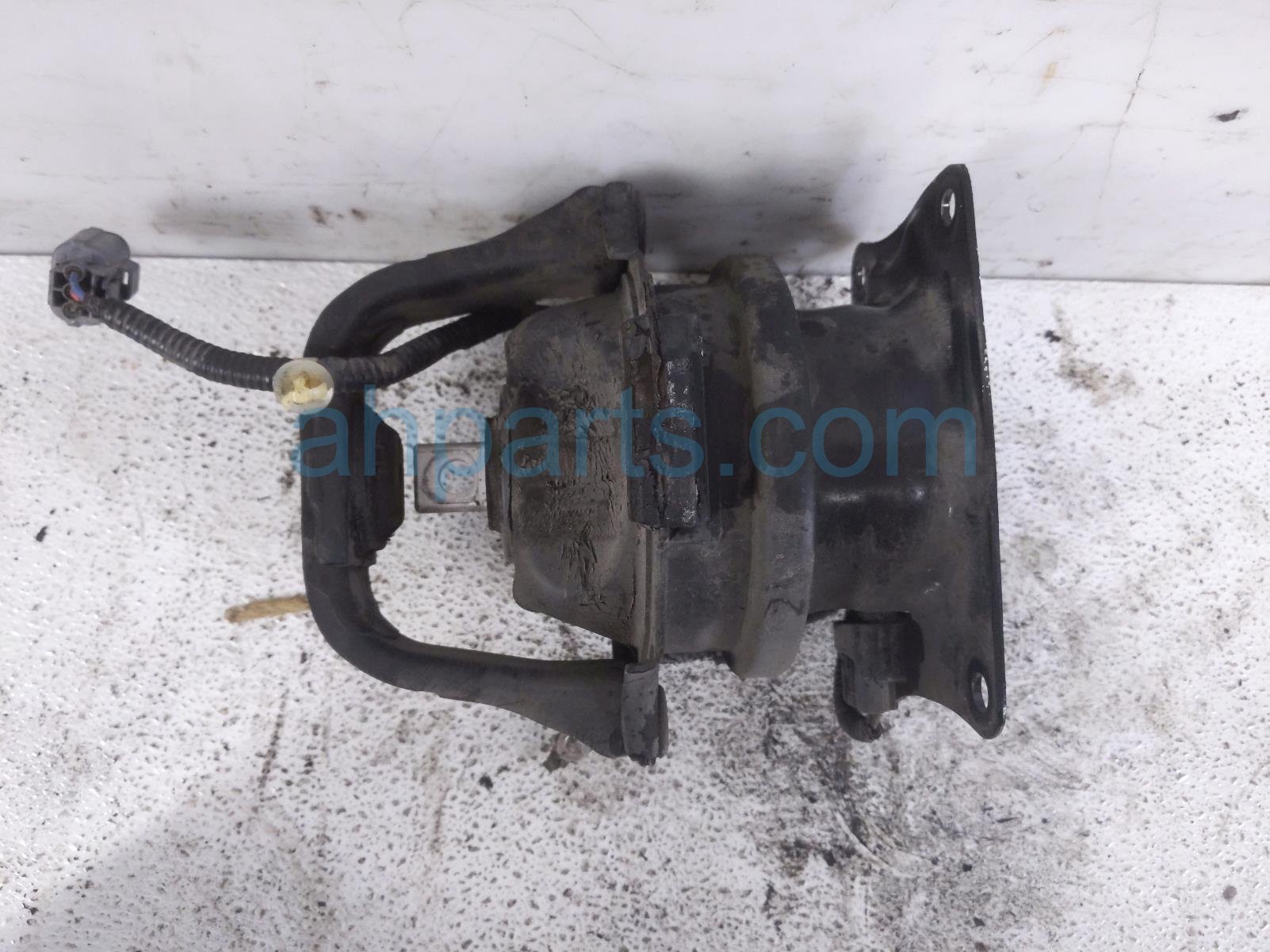 $75 Honda FRONT ENGINE MOUNT - 3.5L FWD