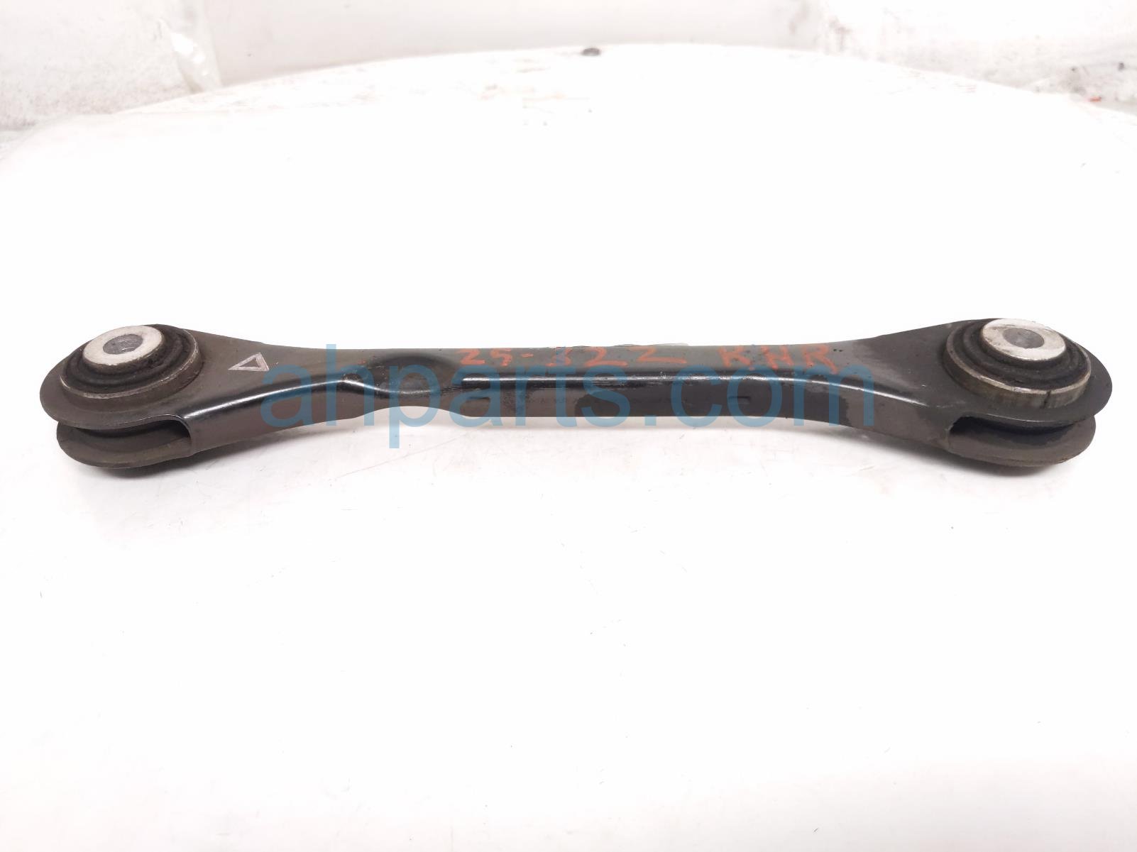 Porsche RR/RH LOWER CONTROL ARM - Porsche RR/RH LOWER CONTROL ARM -