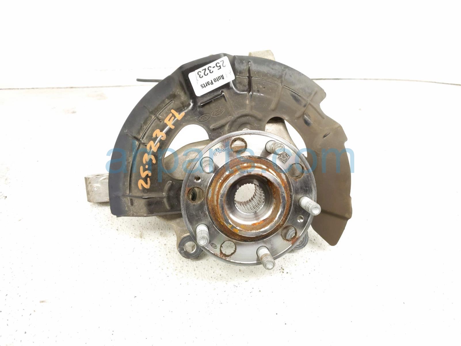 Hyundai FR/LH SPINDLE KNUCKLE HUB