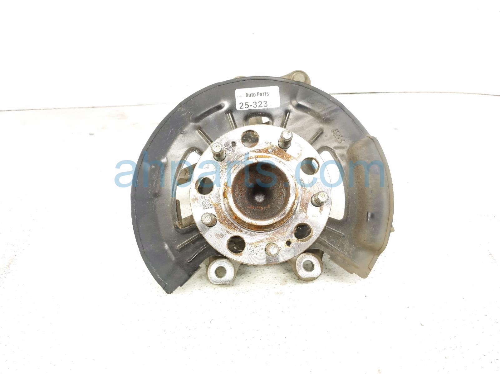 $200 Hyundai RR/RH SPINDLE KNUCKLE HUB