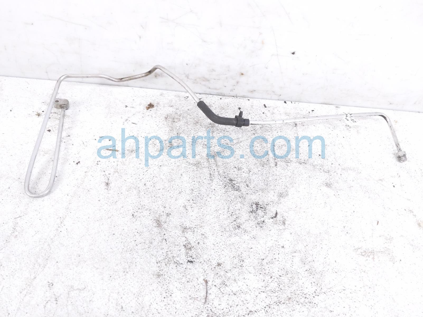 Honda A/C RECEIVER PIPE - 3.5L FWD