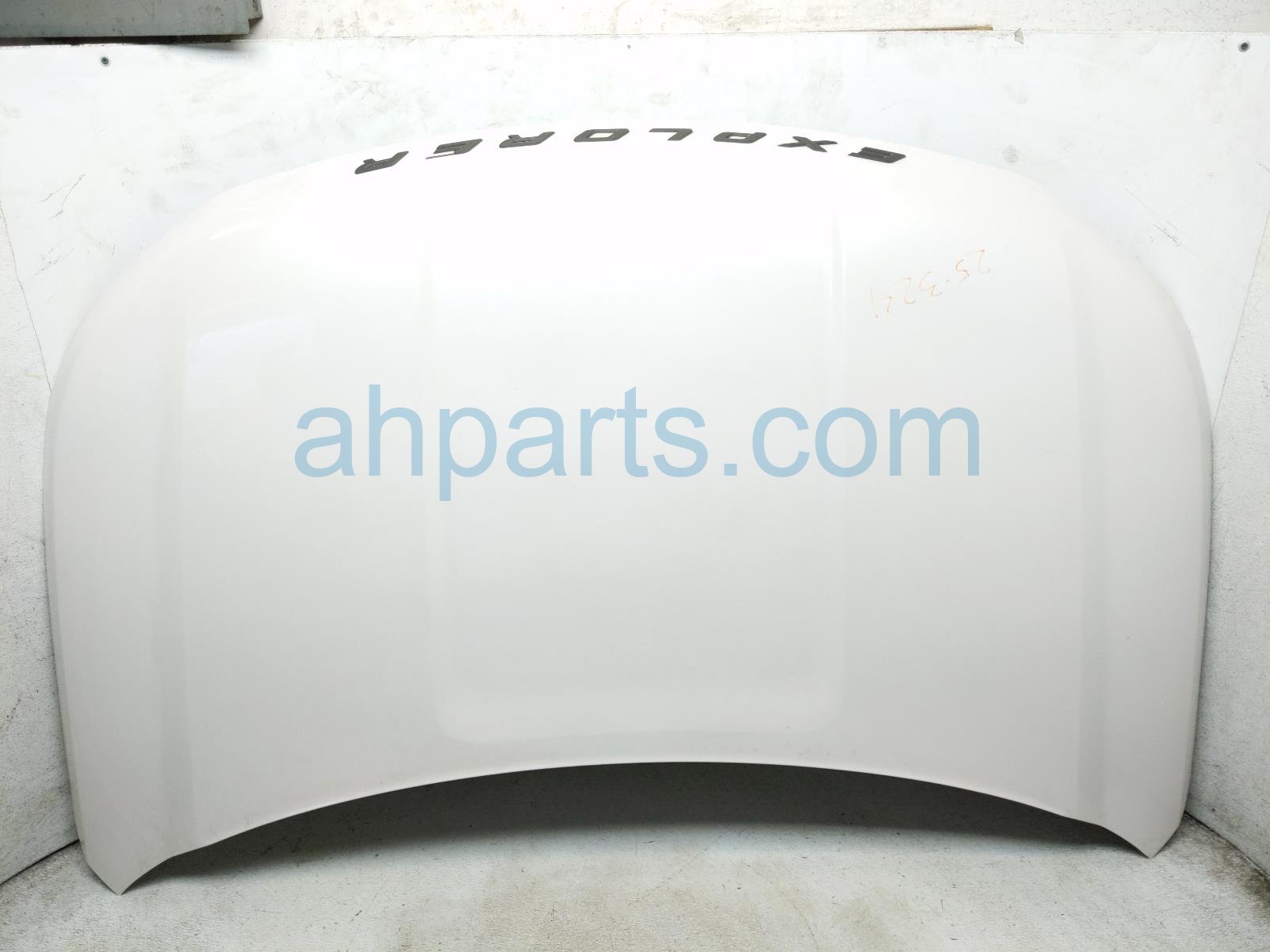 $500 Ford HOOD - WHITE -