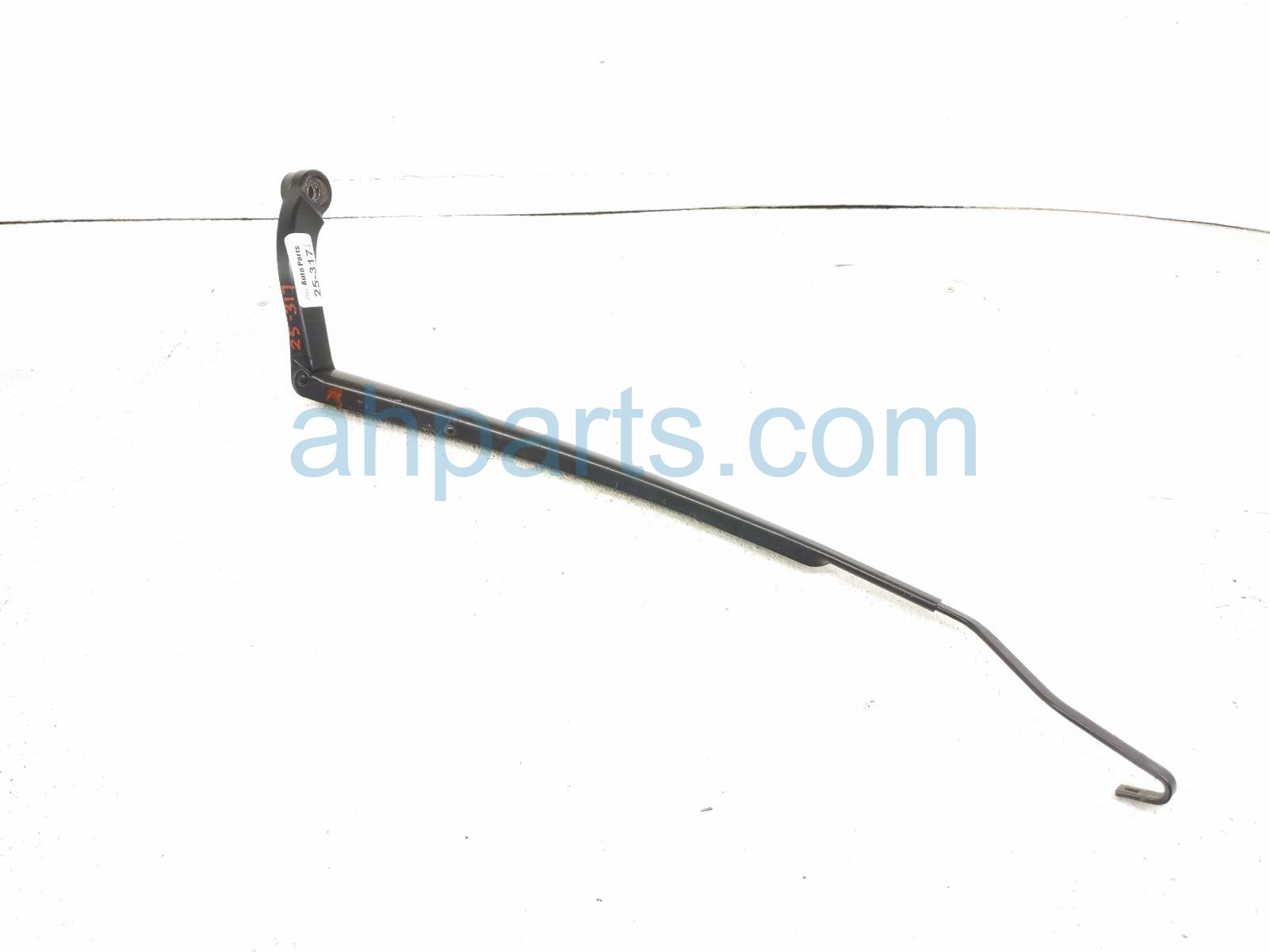 Toyota RH WINDSHIELD WIPER ARM