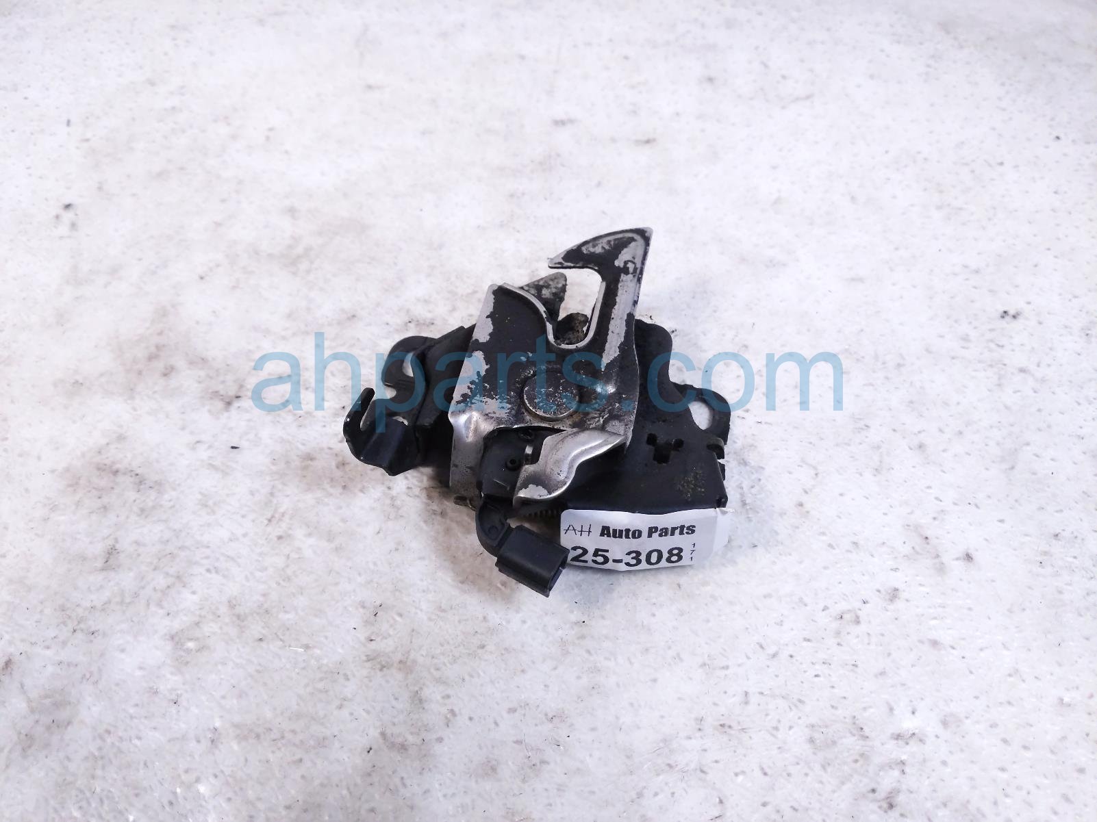 Acura HOOD LOCK / LATCH ASSY