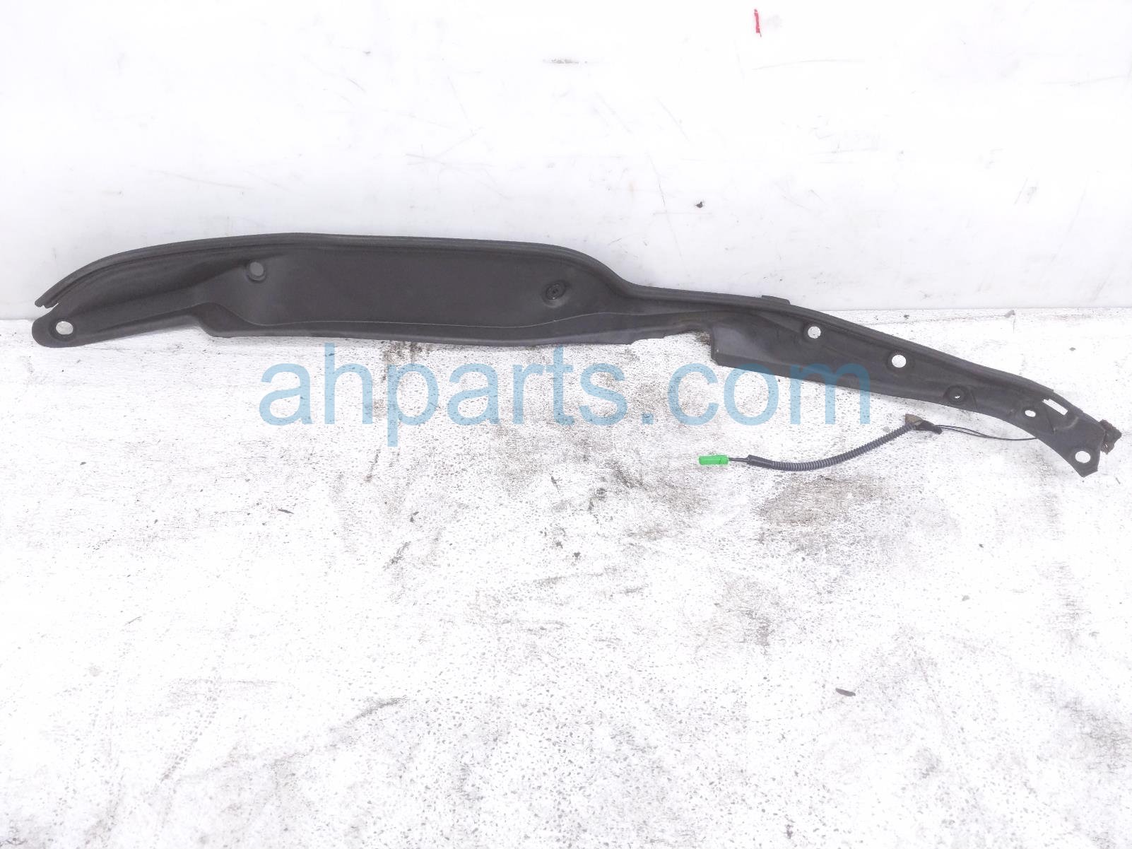 Acura LH TAILGATE PINCH SENSOR W/TRIM