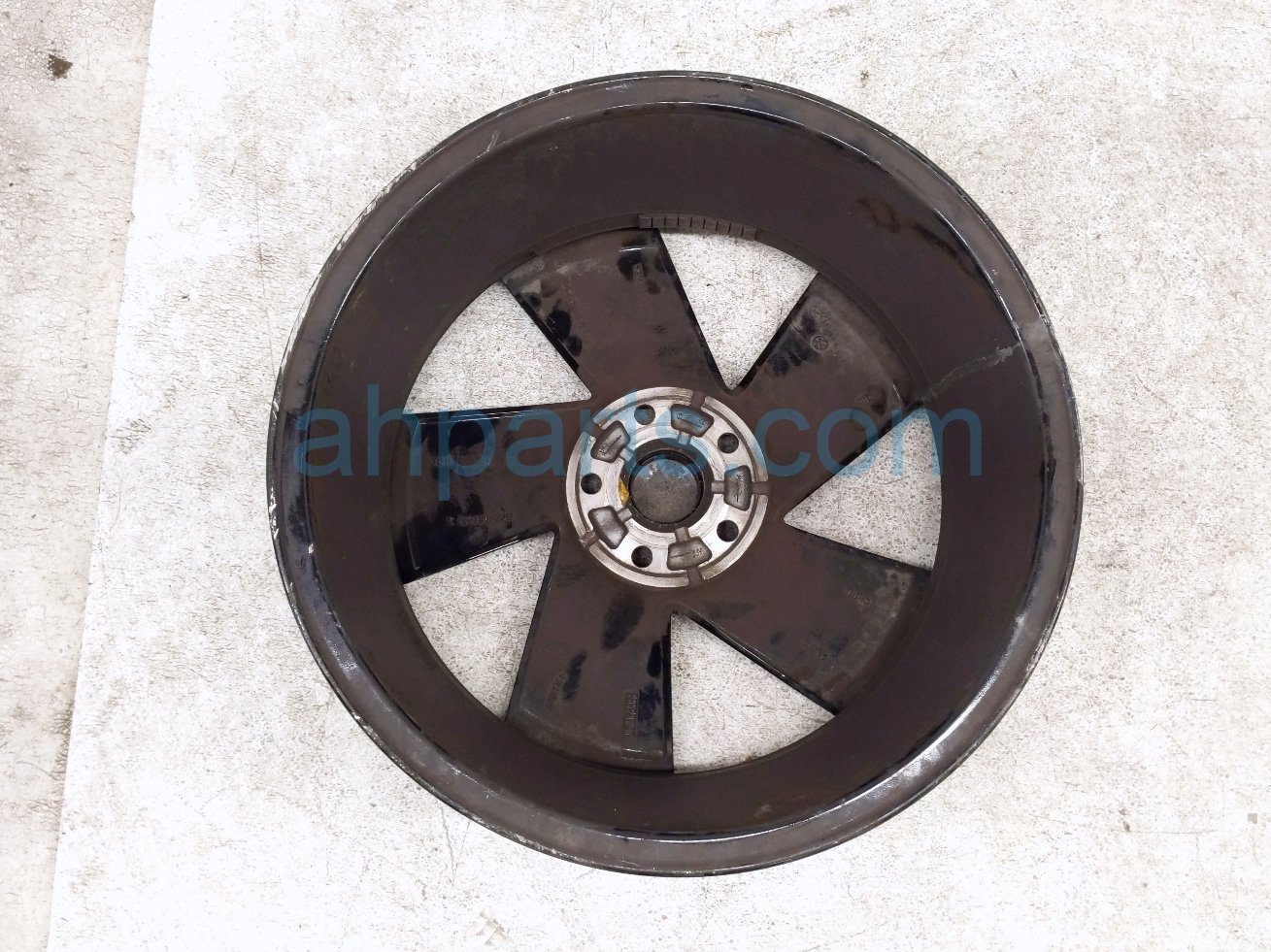 2018 Volkswagen Golf Gti Front Driver Rim / Wheel 5GM 601 025 Q FZZ Replacement 2018 Volkswagen Golf Gti Front Driver Rim / Wheel 5GM 601 025 Q FZZ Replacement thumbnail
