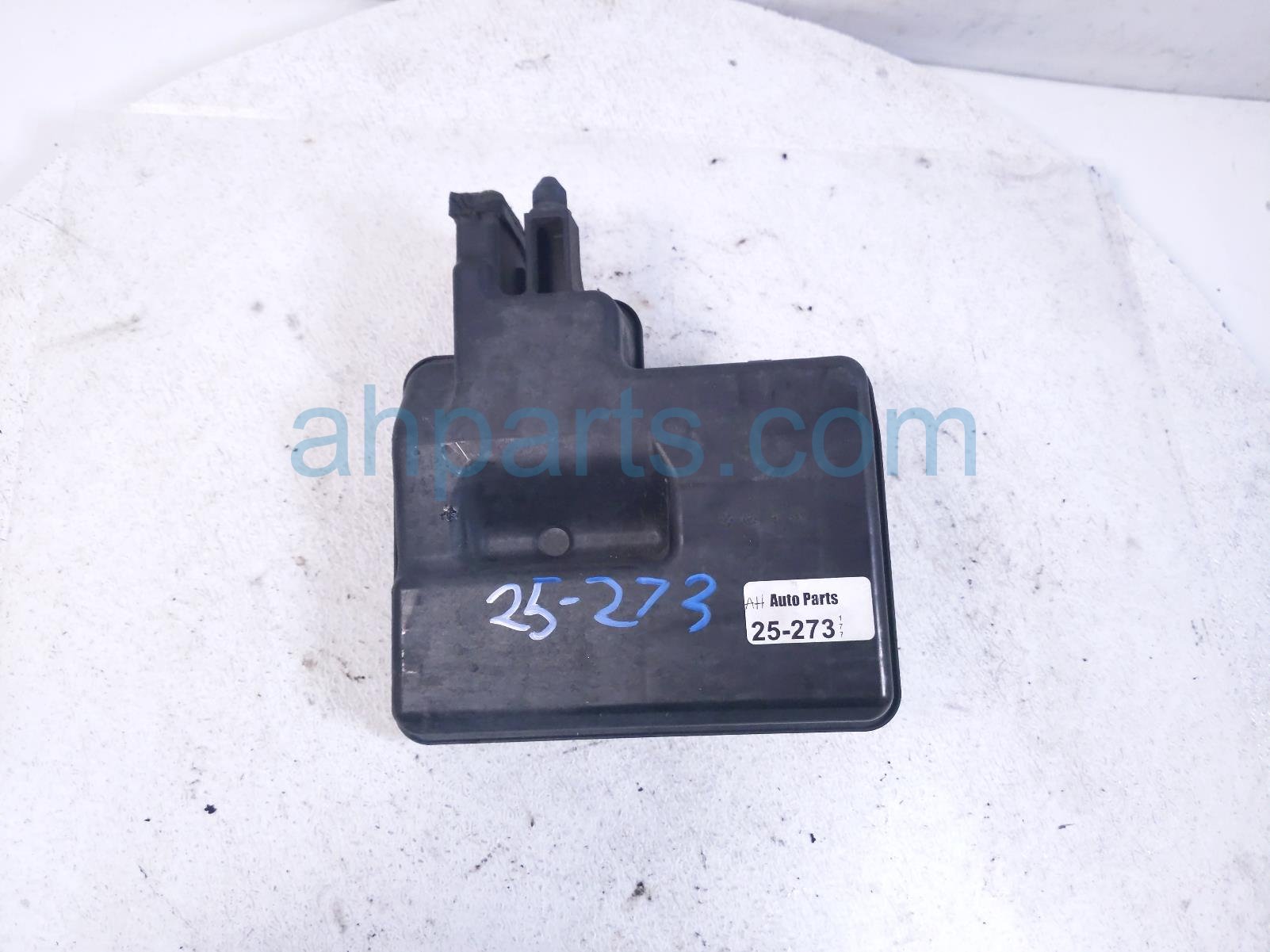 $20 Nissan LH AIR RESONATOR ASSY