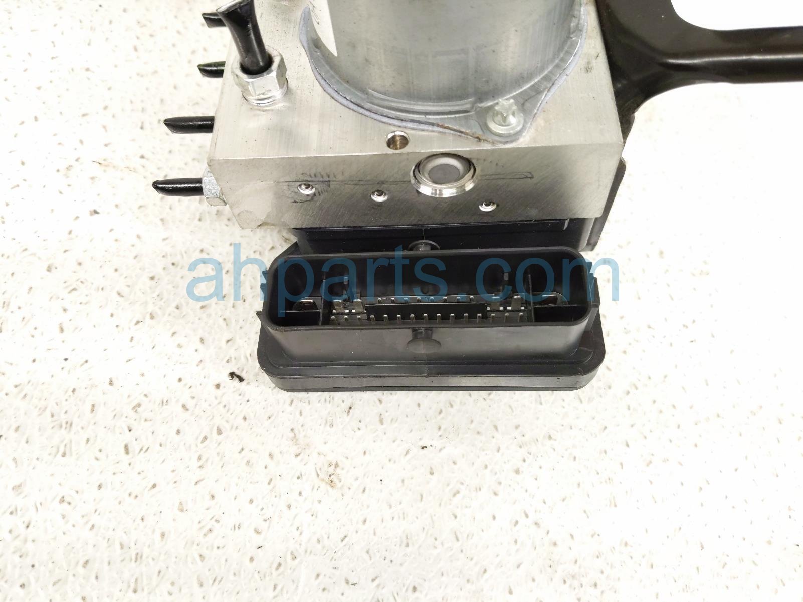 2025 Honda Pilot (anti Lock Brake) Abs/vsa Pump Modulator 57100 T90 A50 Replacement 2025 Honda Pilot (anti Lock Brake) Abs/vsa Pump Modulator 57100 T90 A50 Replacement thumbnail