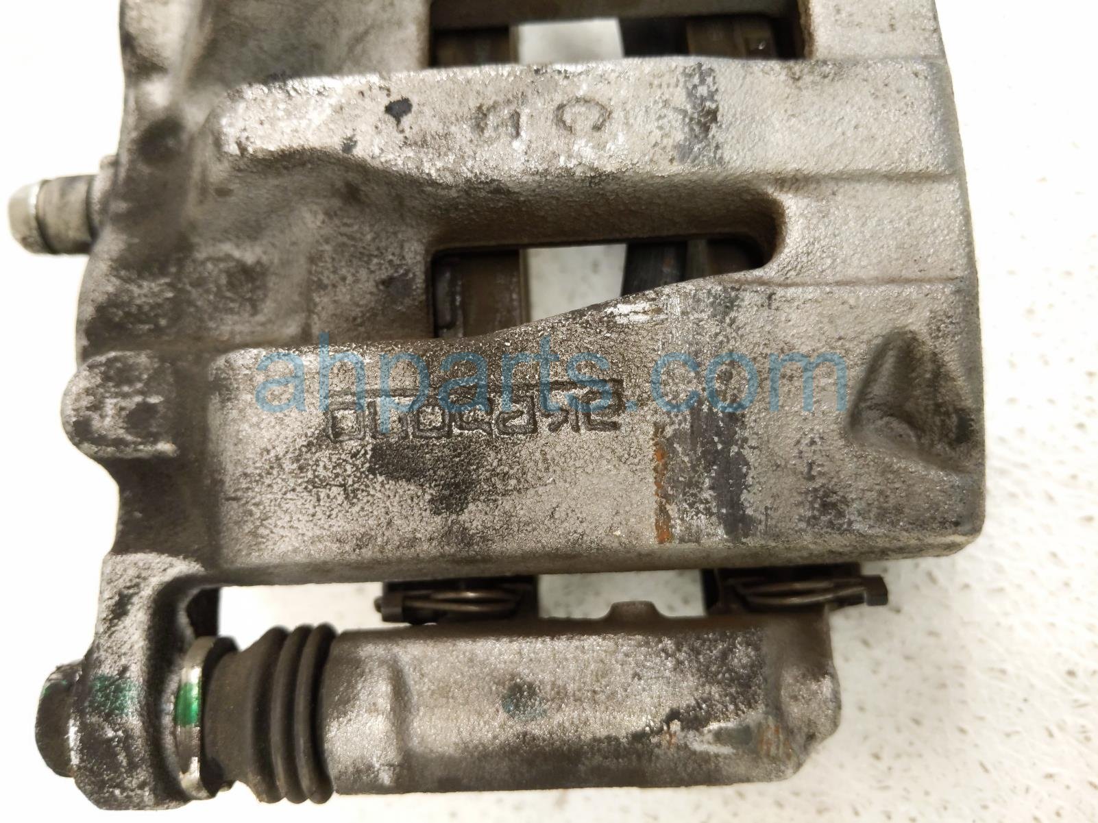 2025 Honda Pilot Front Driver Brake Caliper 45019 T90 A00 Replacement 2025 Honda Pilot Front Driver Brake Caliper 45019 T90 A00 Replacement thumbnail