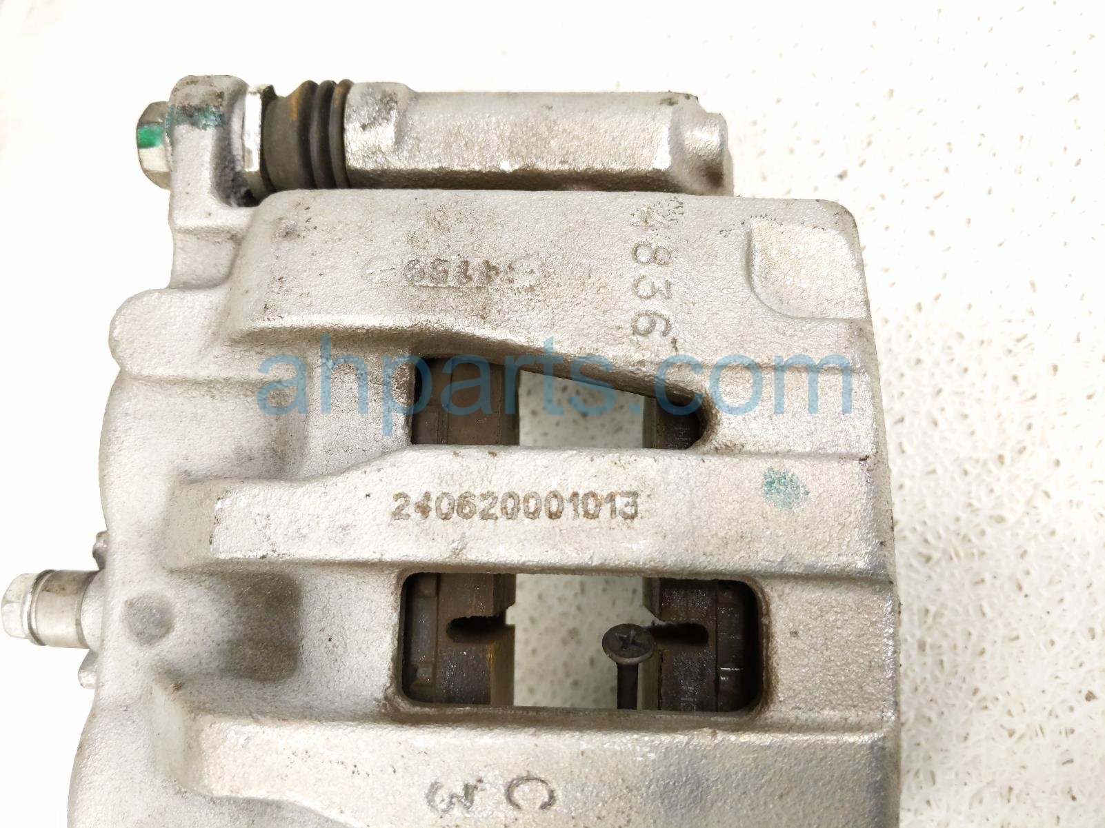 2025 Honda Pilot Front Passenger Brake Caliper 45018 T90 A00 Replacement 2025 Honda Pilot Front Passenger Brake Caliper 45018 T90 A00 Replacement thumbnail