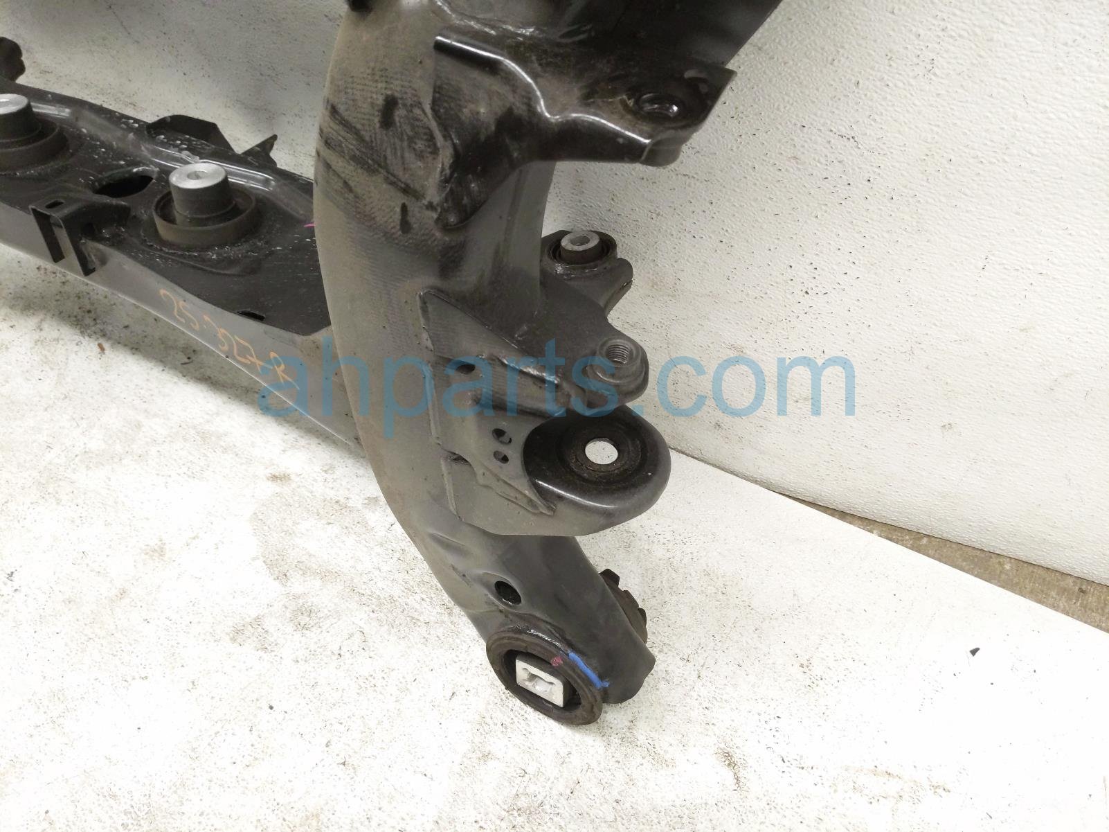 2025 Honda Pilot Crossmember Rear Sub Frame / Cradle 50300 T90 A02 Replacement 2025 Honda Pilot Crossmember Rear Sub Frame / Cradle 50300 T90 A02 Replacement thumbnail