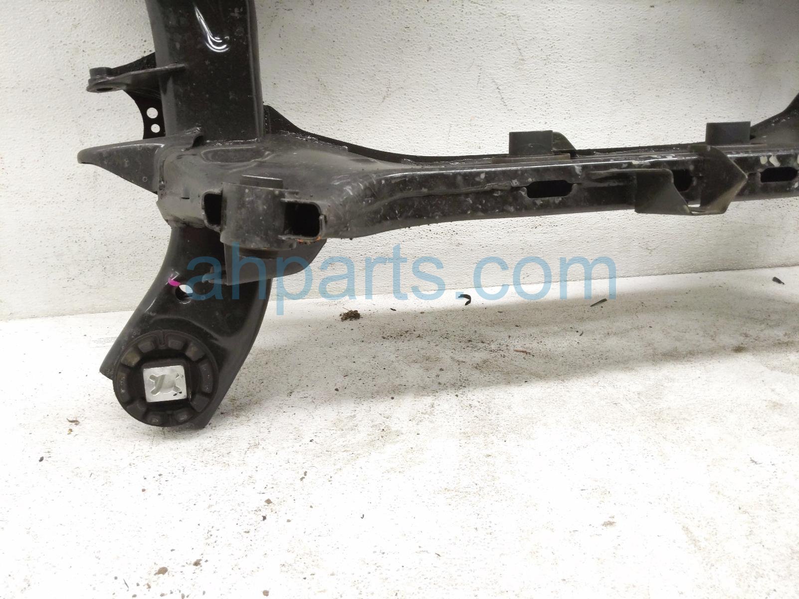 2025 Honda Pilot Crossmember Rear Sub Frame / Cradle 50300 T90 A02 Replacement 2025 Honda Pilot Crossmember Rear Sub Frame / Cradle 50300 T90 A02 Replacement thumbnail