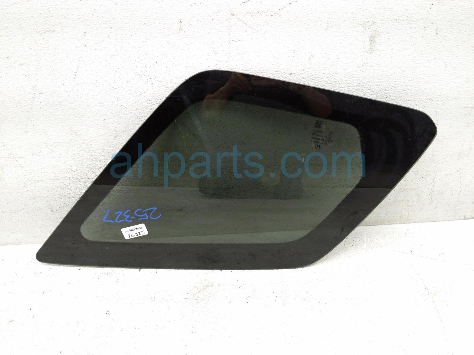 $200 Honda RH QUARTER WINDOW GLASS $200 Honda RH QUARTER WINDOW GLASS