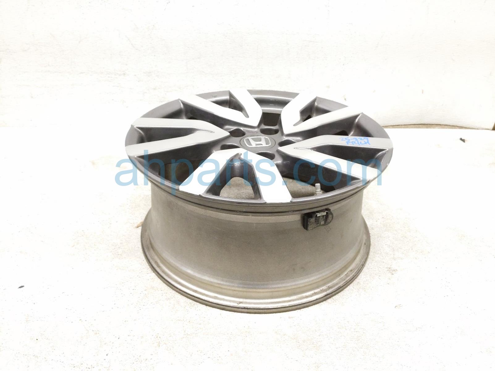 $99 Honda FR/LH WHEEL / RIM