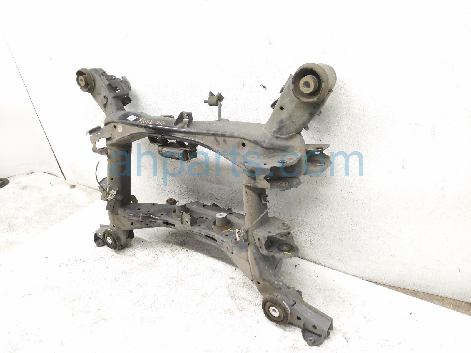 2021 Honda Pilot Crossmember Rear Sub Frame / Cradle 50300 TG7 A02 Replacement 2021 Honda Pilot Crossmember Rear Sub Frame / Cradle 50300 TG7 A02 Replacement thumbnail