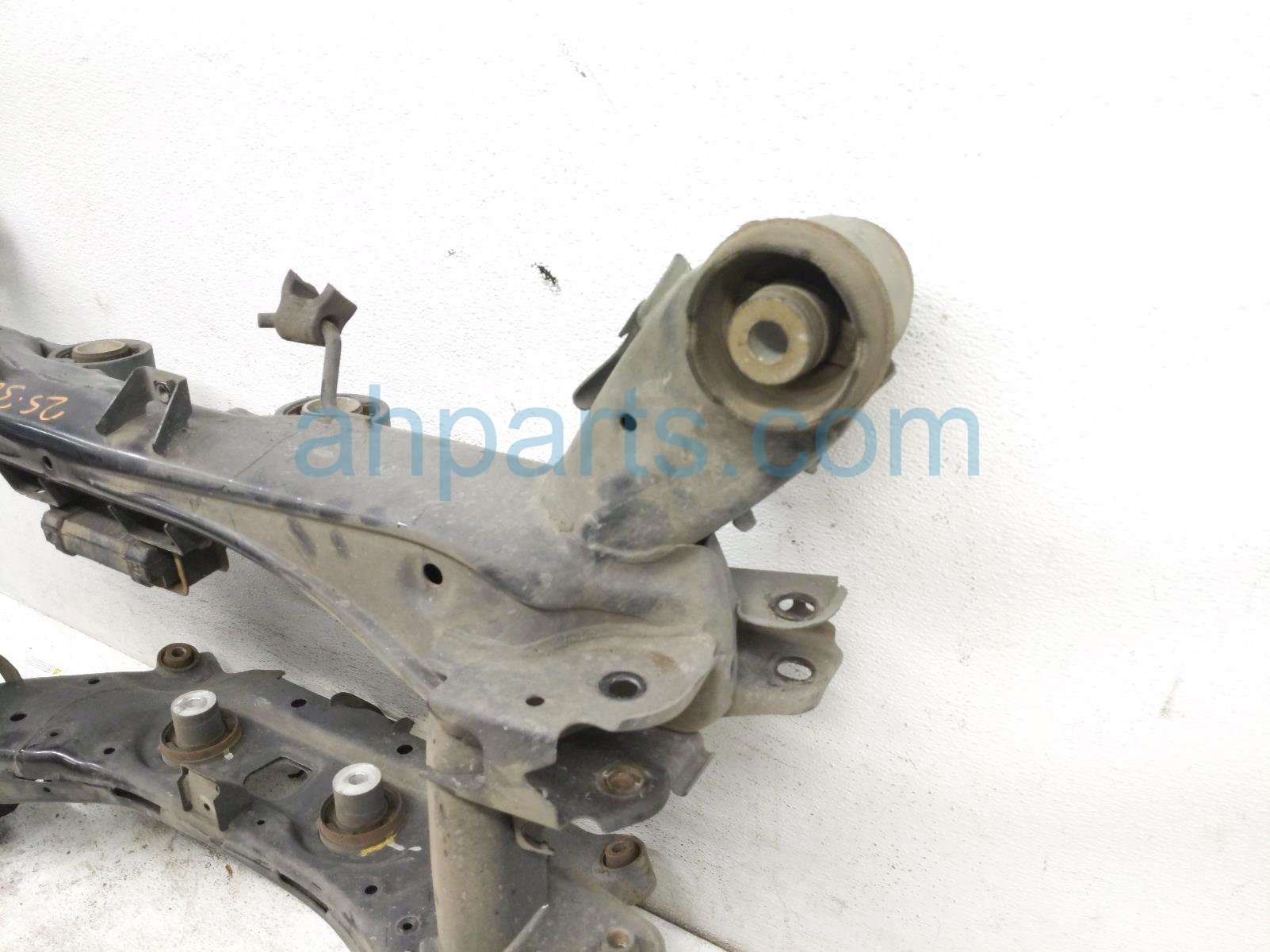 2021 Honda Pilot Crossmember Rear Sub Frame / Cradle 50300 TG7 A02 Replacement 2021 Honda Pilot Crossmember Rear Sub Frame / Cradle 50300 TG7 A02 Replacement thumbnail