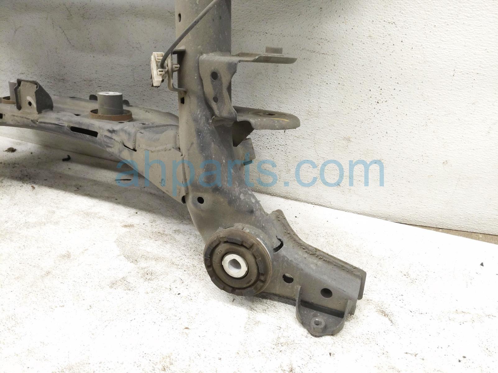 2021 Honda Pilot Crossmember Rear Sub Frame / Cradle 50300 TG7 A02 Replacement 2021 Honda Pilot Crossmember Rear Sub Frame / Cradle 50300 TG7 A02 Replacement thumbnail