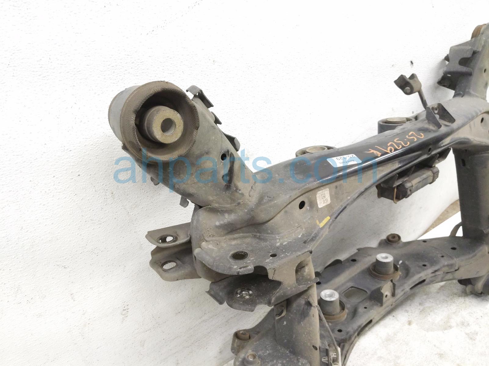 2021 Honda Pilot Crossmember Rear Sub Frame / Cradle 50300 TG7 A02 Replacement 2021 Honda Pilot Crossmember Rear Sub Frame / Cradle 50300 TG7 A02 Replacement thumbnail